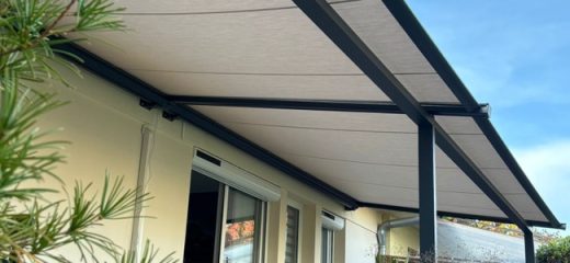 Pergola&#x20;Toile&#x20;Enroulable&#x20;vs&#x20;Bioclimatique&#x20;&#x3A;&#x20;Quel&#x20;Budget&#x20;pour&#x20;Votre&#x20;Terrasse&#x20;en&#x20;Haute-Savoie&#x20;&#x3F;