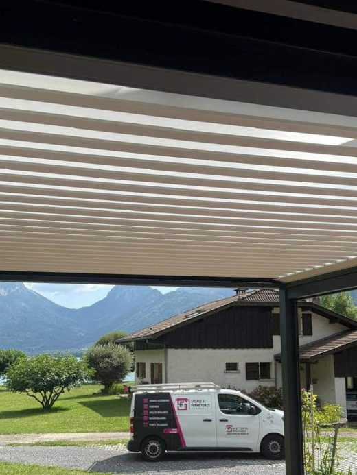 Pose et installation de pergola bioclimatique en Haute-Savoie