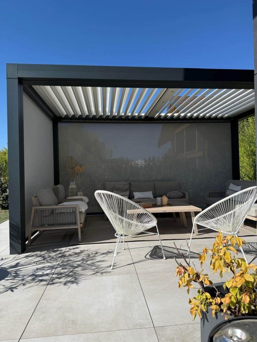 Pose et installation de pergola bioclimatique en Haute-Savoie