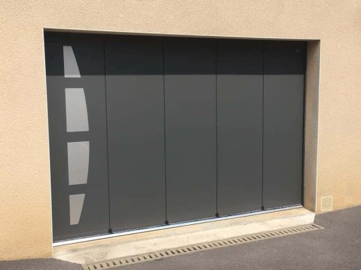Porte&#x20;de&#x20;Garage&#x20;&#x3A;&#x20;Hublots,&#x20;D&#x00E9;cors&#x20;et&#x20;Chati&#x00E8;re&#x20;&#x2013;&#x20;Faites&#x20;de&#x20;Votre&#x20;Garage&#x20;un&#x20;Atout&#x20;D&#x00E9;co