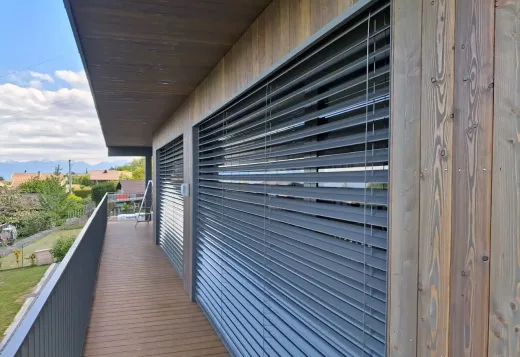 Brises soleil orientables